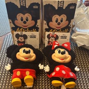 Pop Mart x Disney Mickey Family Cute Together Keychains - Mickey, Minnie